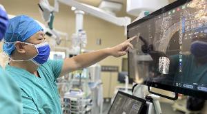 智匯天璣 | 贛南首例，南方醫(yī)院贛州醫(yī)院脊柱外科成功實(shí)施一例機(jī)器人輔助下脊柱側(cè)彎矯形術(shù)